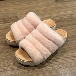 UGG Fluff Yeah Shearling sandals